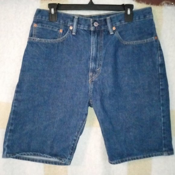 🏈 Levi's Short 🏈 - Picture 3 of 3